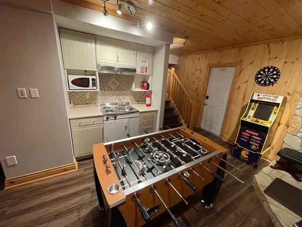 Trailhead Lake House