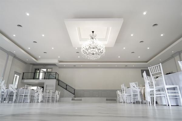 Bella Luna of Millcreek