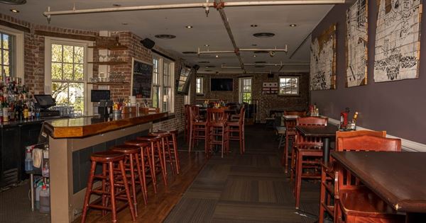 Tonic At Quigley's Bar and Restaurant