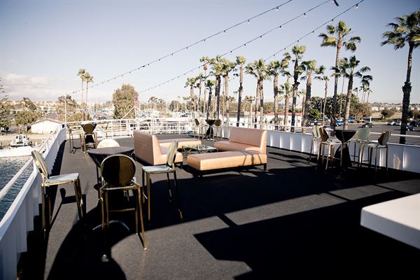 FantaSea Yachts & Yacht Club