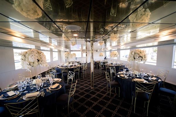 FantaSea Yachts & Yacht Club