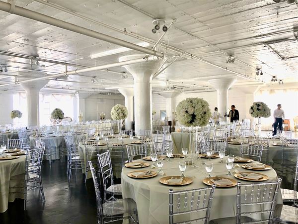 Skyline Loft + Rooftop