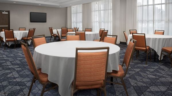 Courtyard Syracuse Downtown at Armory Square