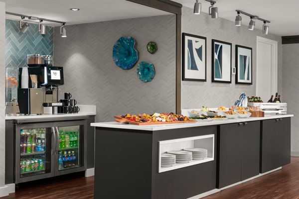 Sheraton Milwaukee Brookfield Hotel