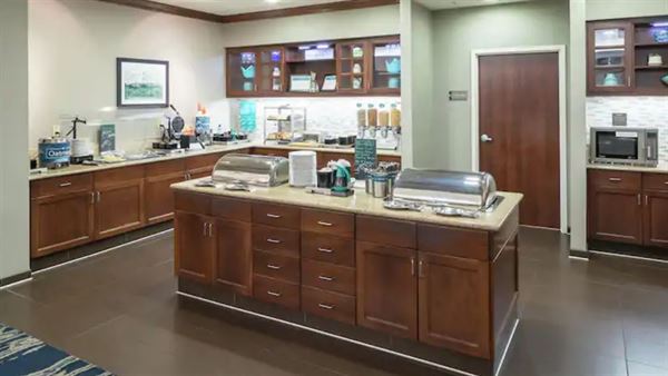 Homewood Suites by Hilton Fresno Airport/Clovis, CA