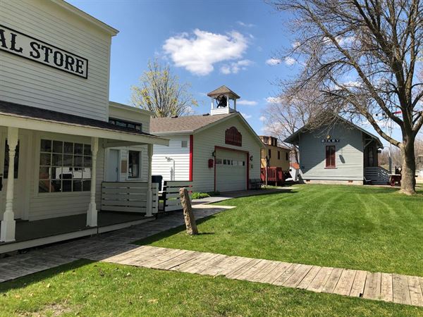 Steele County Historical Society