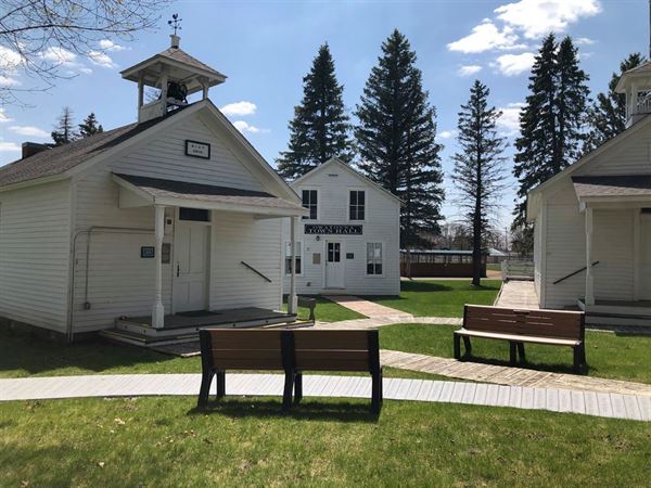 Steele County Historical Society