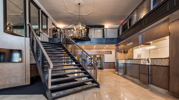 Best Western Plus - Hotel Universel Drummondville