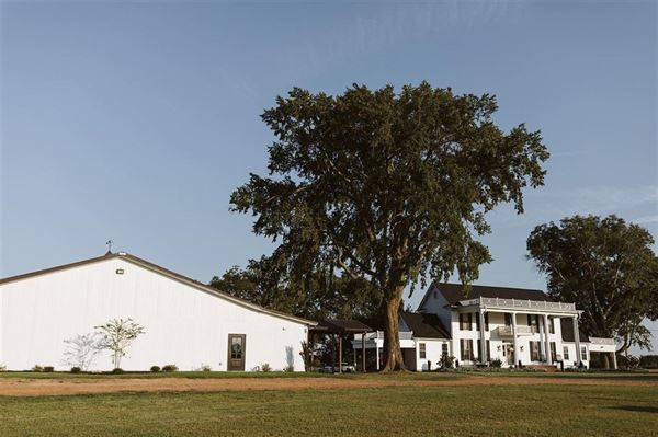 The Manor at Mount Carmel