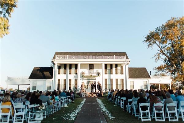 The Manor at Mount Carmel