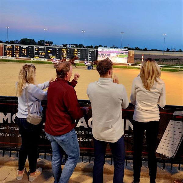 Running Aces Harness Park