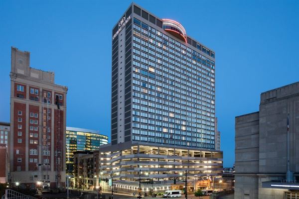 Crowne Plaza Kansas City Downtown