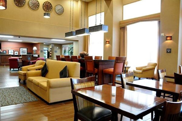 Hampton Inn & Suites Red Bluff