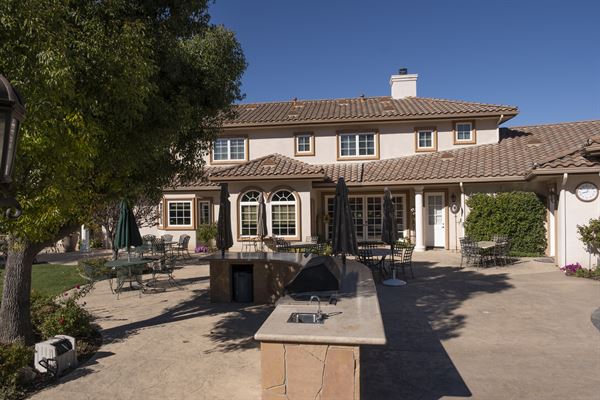 Personal Touch Event Venues (Simi)