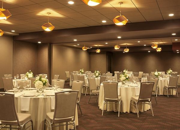 The Broadway Columbia - a DoubleTree by Hilton Hotel