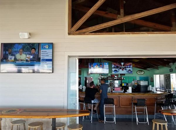 Chases on The Beach Bar & Restaurant