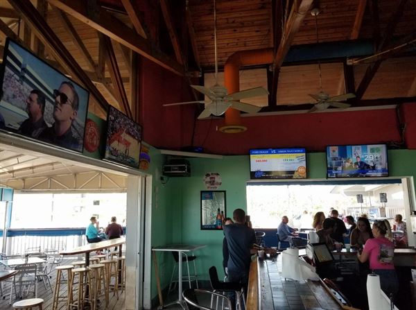 Chases on The Beach Bar & Restaurant