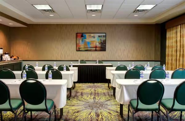 Hilton Garden Inn Albany Airport