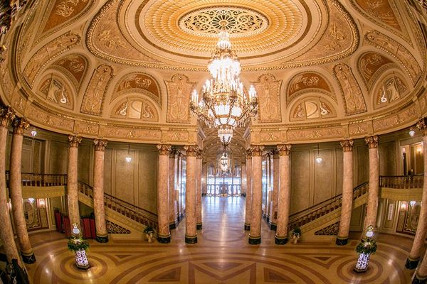 Rialto Square Theatre