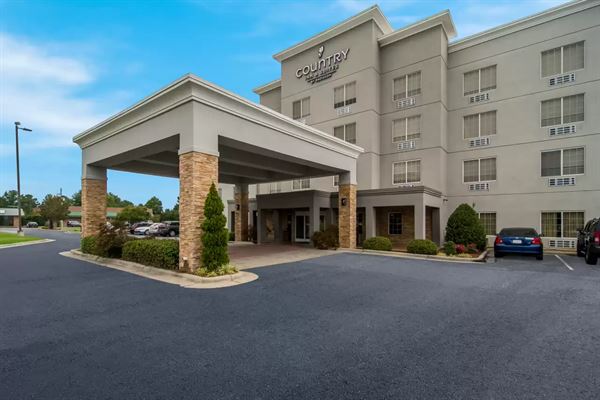Country Inn & Suites by Radisson Goldsboro