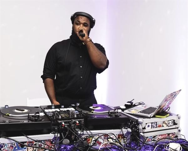 DJ PlayDAT Sound & Lighting