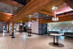 Capitol Lounge & Bar