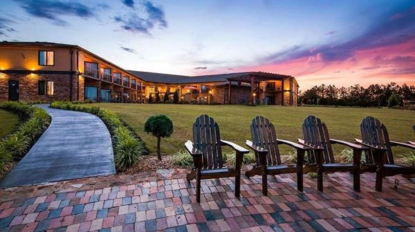 Aiden by Best Western Warm Springs