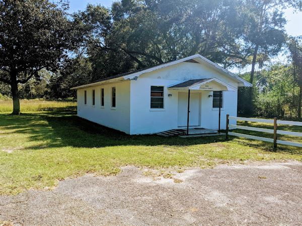 L.B. Bell Community Center