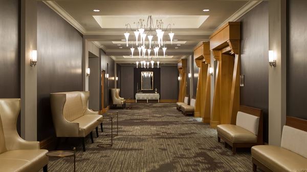 Renaissance Chicago O'Hare Suites Hotel