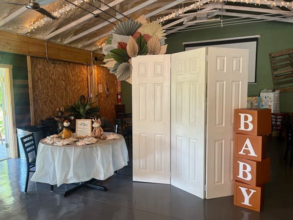 The Pallet Barn at Christmas Tree Lane