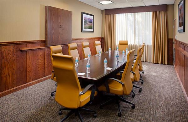 Hampton Inn & Suites Palmdale