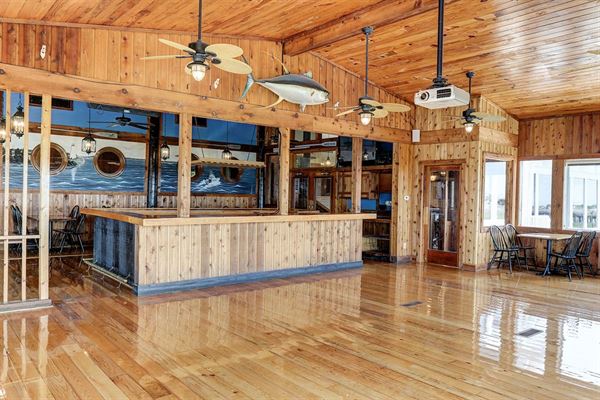 Lands End Yacht Club