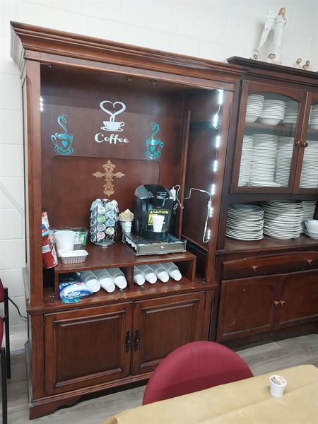 Nonprofit  food distribution/hotmeals for those in need