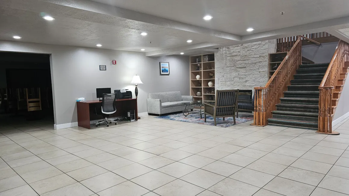 Country Inn & Suites West Valley City