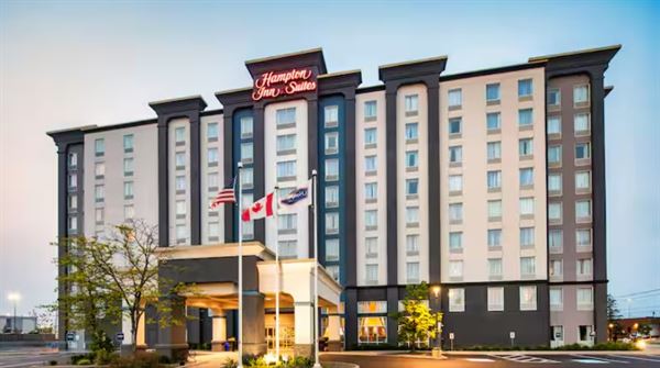 Hampton Inn & Suites by Hilton Toronto Airport