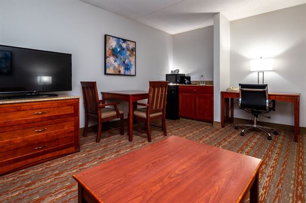 Endeavor Inn & Suites Topeka