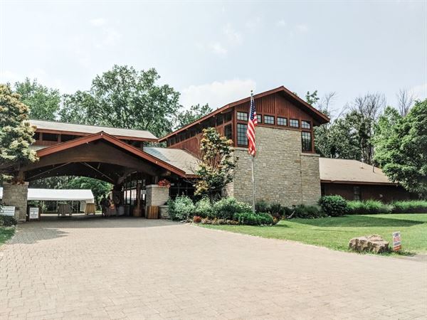 The Lodge at Woodlawn Beach