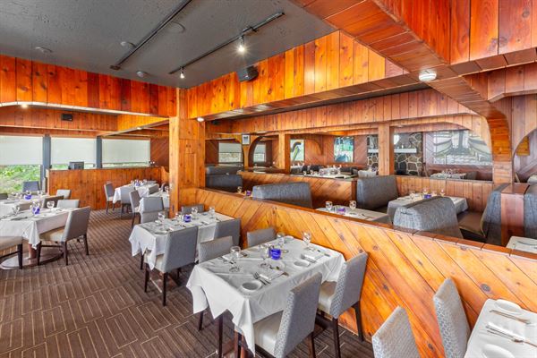 River Crab Blue Water Inn