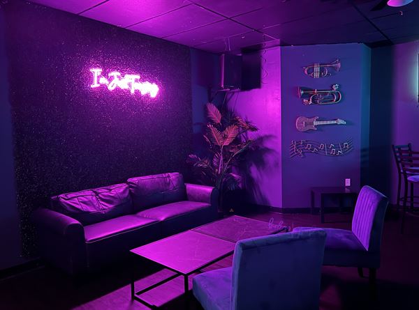 Tea'ze Daiquiri Lounge