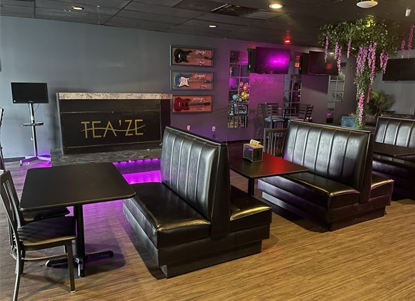 Tea'ze Daiquiri Lounge