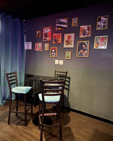 Tea'ze Daiquiri Lounge