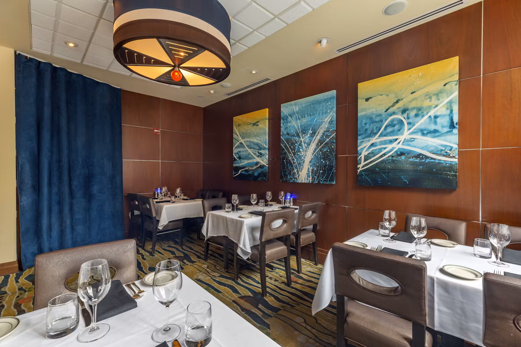 The Oceanaire Seafood Room