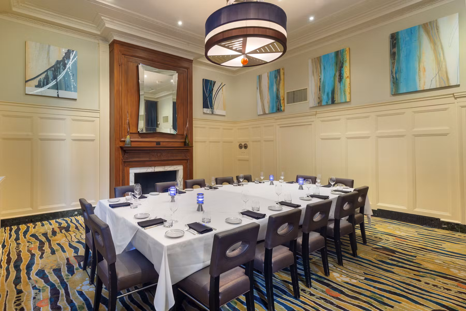 The Oceanaire Seafood Room