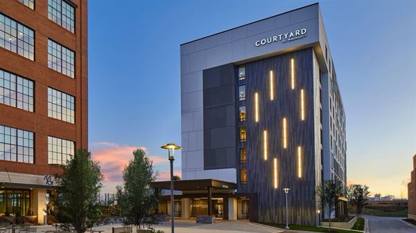 Courtyard Downtown Baltimore