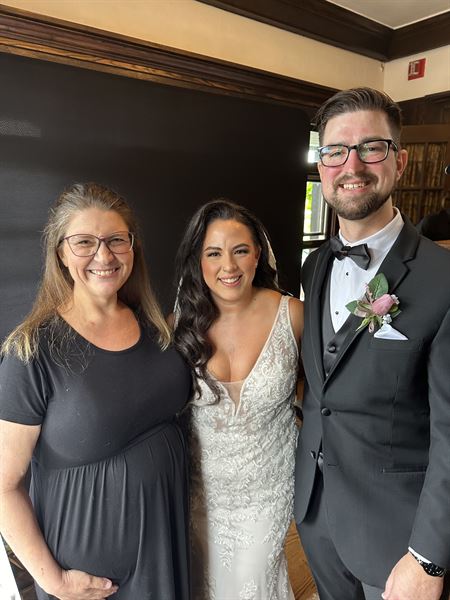 Samantha Mineo - Wedding Officiant