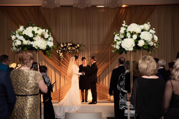 Renaissance Chicago O'Hare Suites Hotel