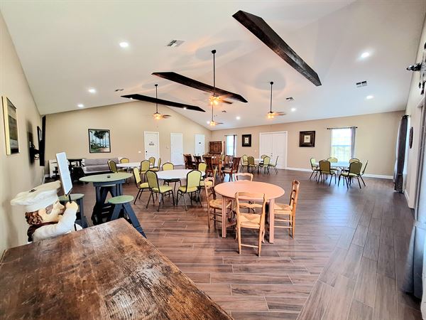 Black Hammock Getaway