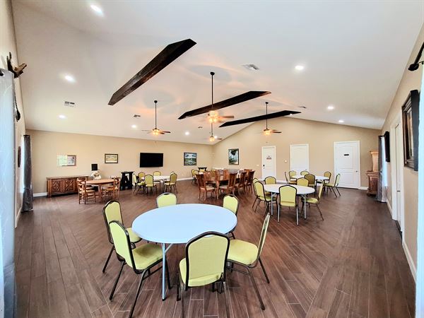 Black Hammock Getaway