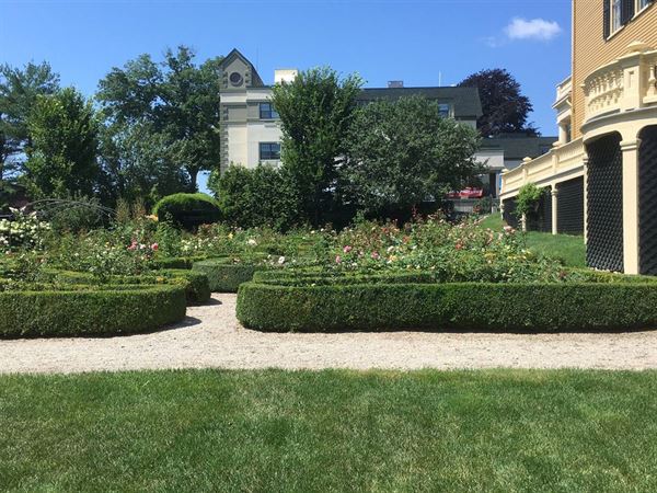 Rotch-Jones-Duff House & Garden Museum