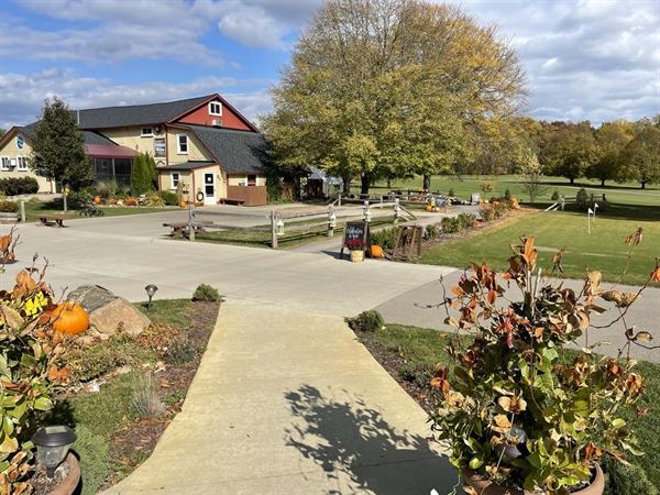 Sutton Barn at Rolling Meadows Golf Course
